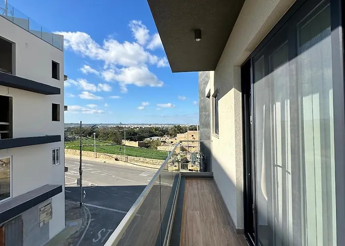 Brand New 2 Bedroom In Hal *