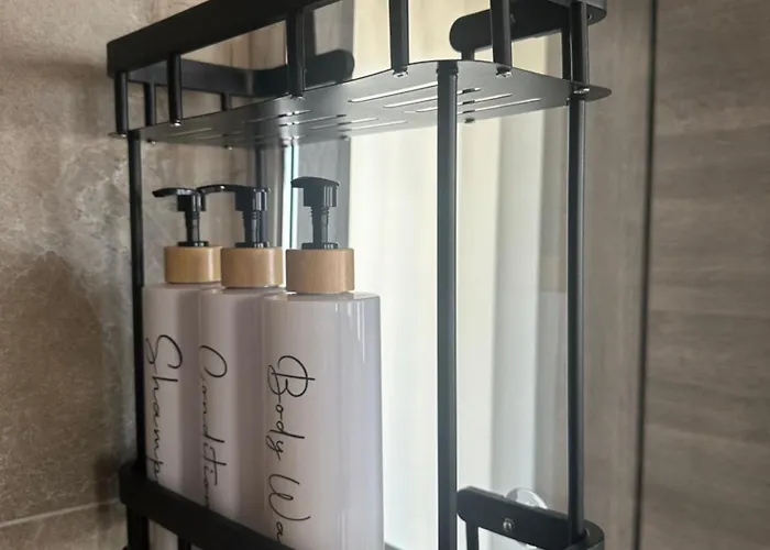 Brand New 2 Bedroom In Hal Apartment