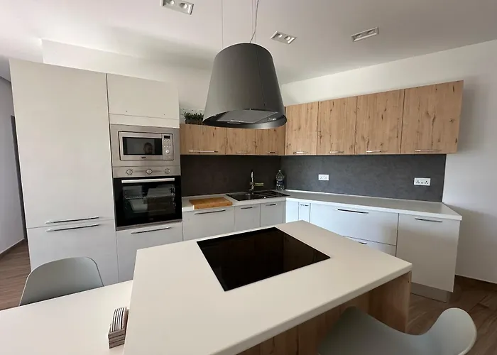 Apartamento Brand New 2 Bedroom In Hal