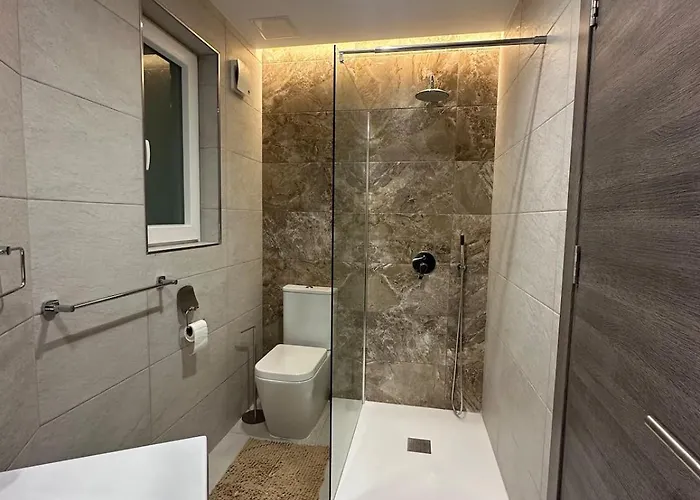 Brand New 2 Bedroom In Hal Apartament *